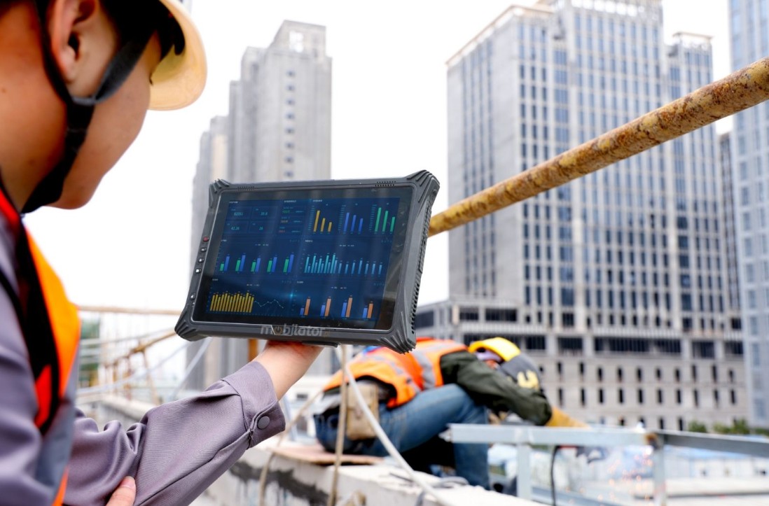 Moisture- and dust-resistant tablet