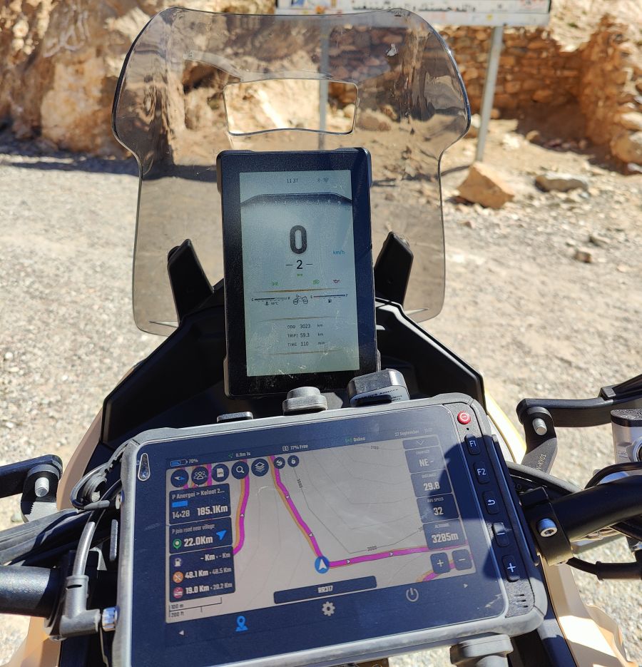 Urządzenie z powłoką antyrefleksyjną idealne dla kapitanów jachtów