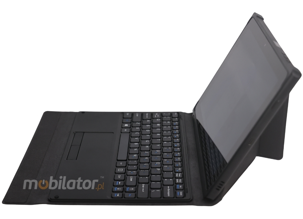 Leather case with keyboard