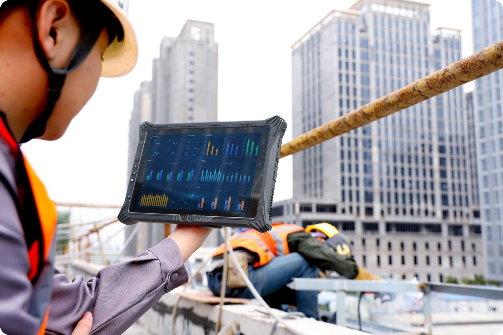 Emdoor I10A Industrial tablet resistant to harsh conditions