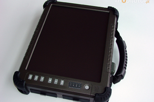 Industiral Winmate R12ID8M-RTM7CA3G