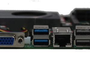 Industrial Computer Fanless MiniPC IBOX-J1900C v.1