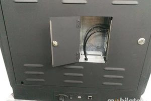 Monitor reklamowy z obsługą HDMI i USB