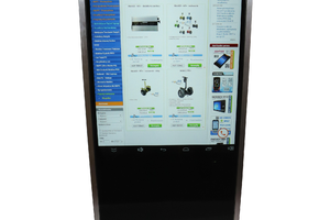 Monitor reklamowy z dużym kątem widzenia