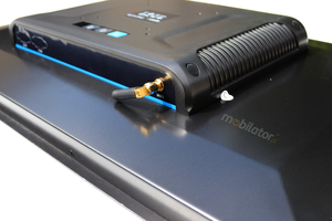 Przemysłowy komputer odporny na pył i wodę