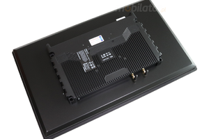 Kompaktowy panel PC do szaf sterowniczych