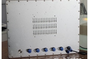 Nowoczesny komputer panelowy z ekranem LED