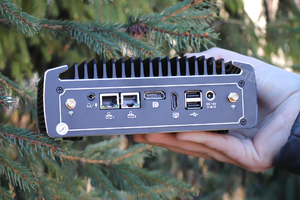 Efficient industrial mini computer with Intel i5 Core - IBOX-501 N15 i5-6200U v.4