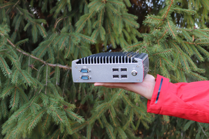 IBOX-601 v.1 - Fanless mini computer with DDR4 memory and SSD disk