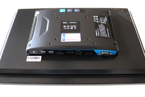 Czarny metalowy komputer do zakładów