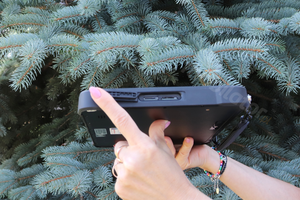 Emdoor I11H v.9 - Drop-proof 10-inch tablet with Windows 10 IoT, Bluetooth 4.2, 2D N3680 Honeywell code reader, NFC, 4G, 4GB RAM and 64GB ROM 