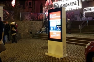 totem stojący najwyższa jakość monitor reklamowy cichy NoMobi Trex 43W 