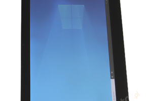 Przemysłowy komputer odporny na pył i wodę