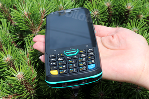 Odporny  kolektor do pracy w terenie Wzmocniony odporny na pył i wodę dla pracowników terenowych MobiPad H-H4