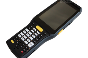 Odporny na pył i wodę kolektor danych z modułem NFC Wstrząsoodporny z modułem NFC o wzmocnionej konstrukcji  Chainway C61-VC