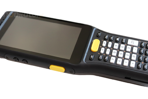 Mobilny kolektor Wzmocniony Mały terminal danych dla hurtowni z ekranem 4 cale, IP65, 13Mpx kamera  Chainway C61-V4