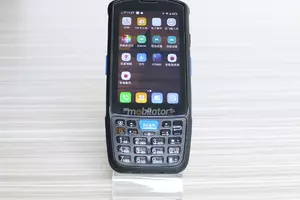 MobiPAD 7F – niewielkich rozmiarów kolektor danych, smartfon przemysłowy, z 4 calowym ekranem, lekki i poręczny, wbudowany skaner 2D, NFC , pojemna bateria, długi czas pracy, 2GB RAM i 16GB ROM