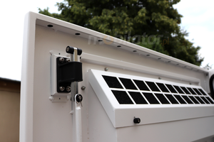 totem reklamowy dla sieć usługowych  panel reklamowy dla hoteli Infokiosk z normą odporności IP65 NoMobi Trex Hi65W