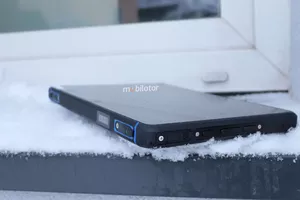 Niezniszczalny tablet na trudne warunki atmosferyczne i mechaniczne