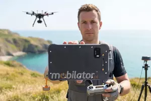 Nawigacja przez błoto i skały z tabletem MobiPAD