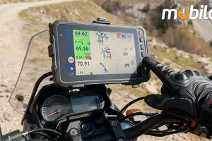 Rugged mobile tablet with a 10,000 mAh battery