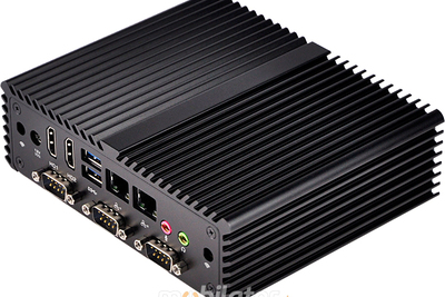 Wielofunkcyjny małych rozmiarów komputer przemysłowy