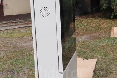  Odporny na wodę i kurz zewnętrzny totem stojący z 65-calowym dotykowym wyświetlaczem HD NoMobi Trex Hi65