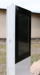  Wytrzymay totem LCD Infokiosk z norm odpornoci IP  panel reklamowy dla hoteli z norm IP65  NoMobi Trex 43